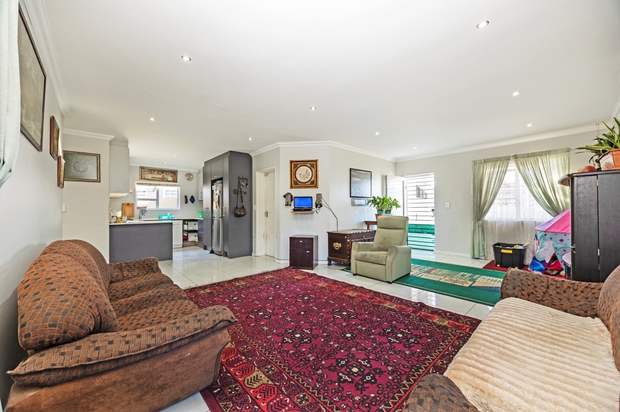 3 Bedroom Property for Sale in Zonnendal Western Cape